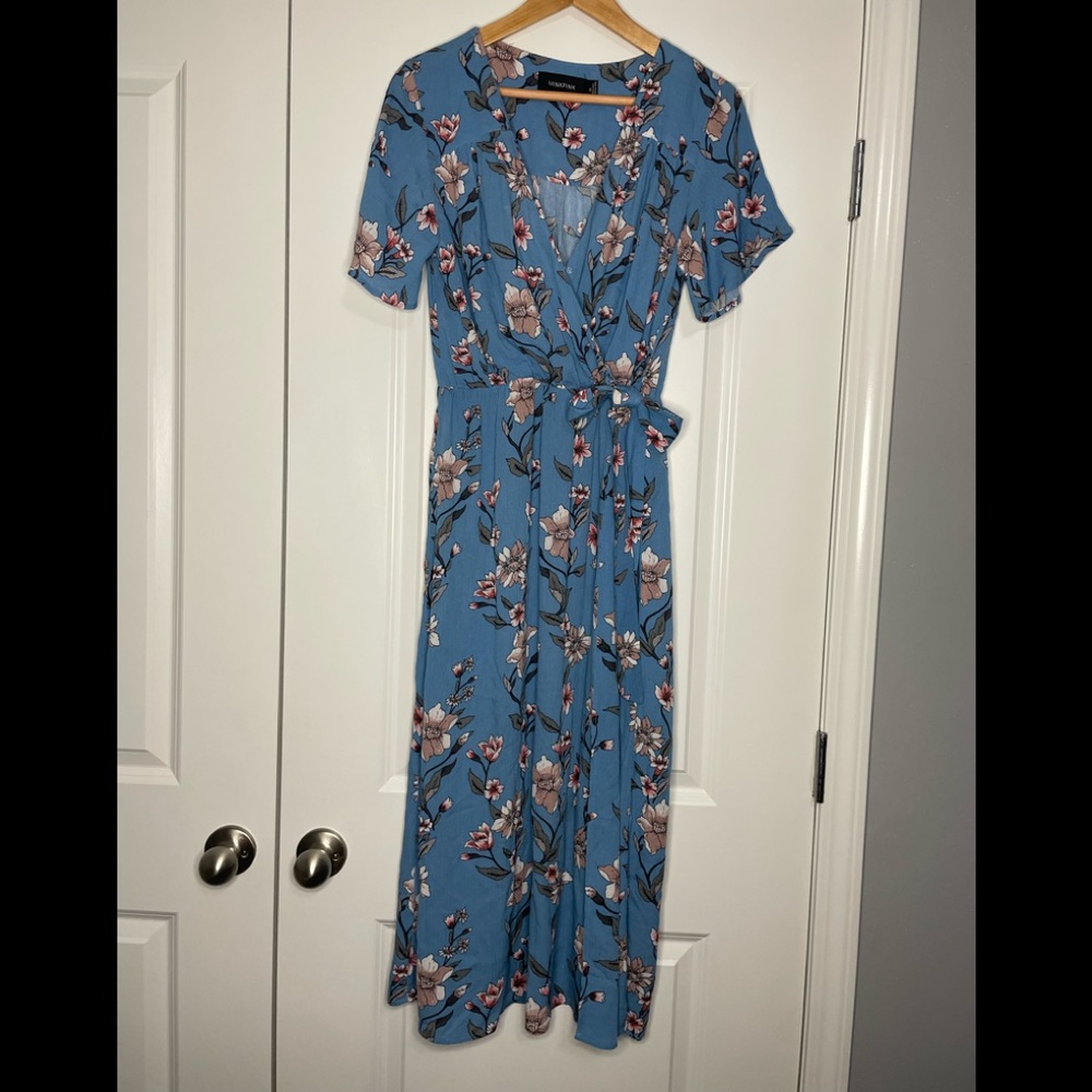 SOLD🛑 Blue floral summer dress
